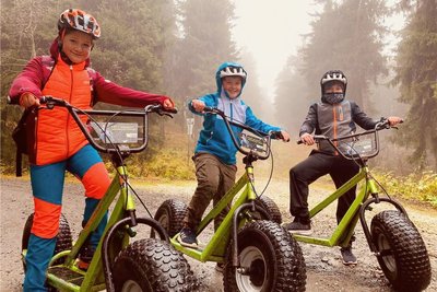 Auf Monsterrollern rund um Oberwiesenthal unterwegs. 
