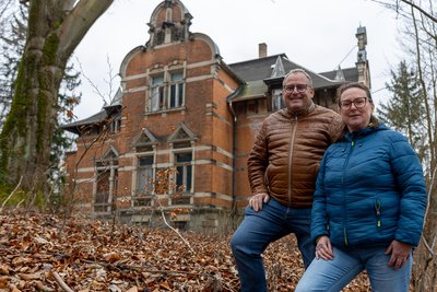 In der Villa Wolff von Janet und Uwe Bräutigam ist die Ausstellung bis Ende Oktober zu sehen.