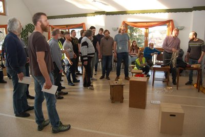 Der Passionsspielverein hat 2024/25 den großen Saal im ehemaligen CVJM-Haus in Albernau noch für seine Proben genutzt.