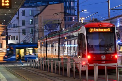 Viele Tickets für Bus und Bahn werden im Bereich des Verkehrsverbunds Mittelsachsen ab Mittwoch teurer. Der Preis fürs Deutschlandsticket bleibt stabil.