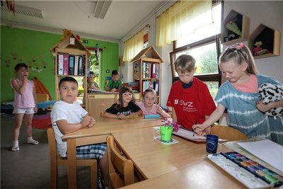 Die Kinder der „Planitzer Kinderwelt“ freuen sich schon auf ihre sanierte Kindertagesstätte.