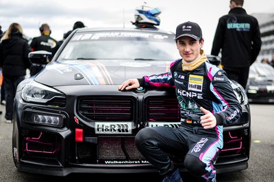 Maxim Felix Dacher ist auf dem Nürburgring erstmals ein 24-Stunden-Rennen mitgefahren. Bronze war der Lohn.