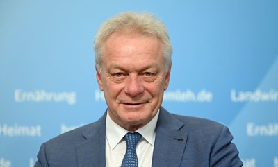 Agrarminister Rainer sieht Chancen für Bauern bei steigender Bio-Nachfrage. (Archivbild)