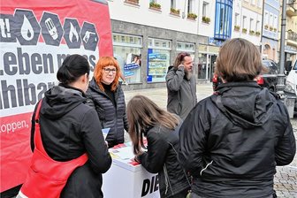 1. Mai in Mittweida: Partei Die Linke stellt sich am Infostand Bürgerfragen - Wie im vergangenen Herbst wird der Infostand der Partei am 1. Mai wieder auf dem Markt zu finden sein.