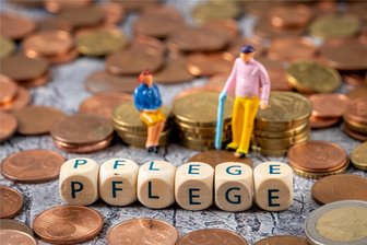 1. Zwickauer Woche der Pflege und Betreuung soll Betroffenen und Angehörigen wertvolle Tipps geben - Die Kosten in der Pflege steigen enorm, besonders die Zuzahlung für einen Heimplatz. Pflegebedürftige und deren Angehörige wissen oft nicht, wie sie die finanziellen Belastungen stemmen sollen.