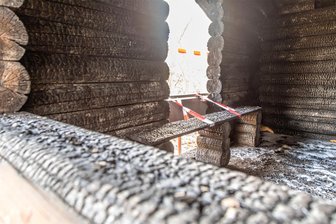 10.000 Euro Schaden bei Brand in Crottendorf - Am Montagabend brannte diese Schutzhütte.