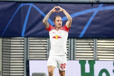David Raum hat mit seinem Führungstreffer zum 1:0 gegen Roter Stern Belgrad den Weg in das Achtelfinale der Champions League für RB Leipzig geebnet.