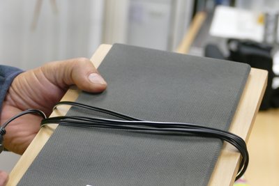 Wer kein Autoradio hat, kann sich am Eingang so eine Box abholen und darüber den Ton empfangen. 