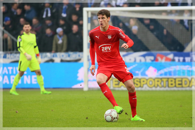 Abwehrspieler Jonas Acquistapace kehrt nach nur einem halben Jahr bei Ligakonkurrent Sportfreunde Lotte zum FSV Zwickau zurück.