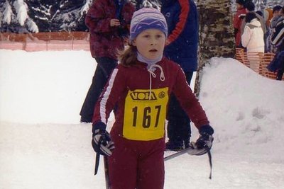 Katharina Hennig während ihres ersten Wettkampfes vor fast genau 19Jahren in Hammerbrücke. Aus der 167 ist quasi die Nummer 1 geworden. 
