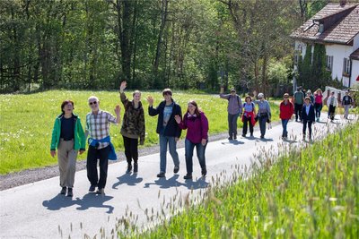 Spitze war die Stimmung unterwegs. Hier passierten die Wanderer die Holzmühle.