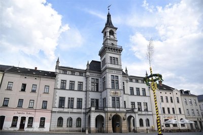 Auf dem Oelsnitzer Markt wird am Samstag ein großer Teppich gewebt.