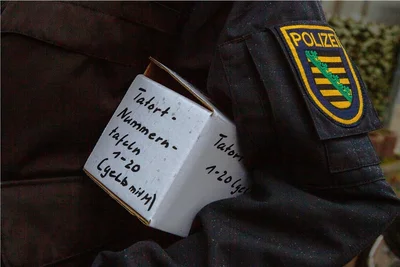 Ein ganzes Arsenal an Tatort-Nummerntafeln kam dabei zum Einsatz. 