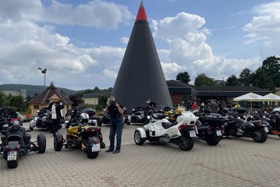 Die „Funride Company“ hatte eine Ausfahrt ins Räucherkerzenland Crottendorf organisiert.