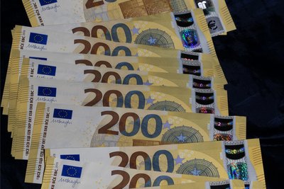 Viel Geld fließt an die AfD. Im Freistaat Sachsen bekam die Partei 2021 mit 489.577,76 Euro bundesweit die meisten Spenden von natürlichen Personen.