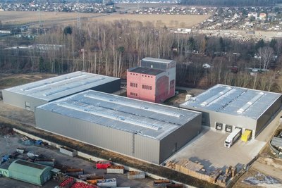 Im vergangenen Jahr hat das Logistik-Unternehmen Götze in Chemnitz drei neue Lagerhallen mit einer Fläche von 10.000 Quadratmetern eröffnet. Kosten: acht Millionen Euro.