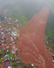 Unwetter lösten 2017 in Sierra Leone einen Erdrutsch aus. 