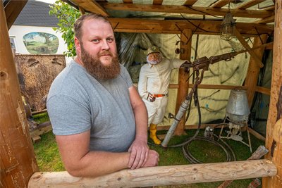 Wegen seines Motives ist Sebastian Hinkel schon mit vielen Passanten ins Gespräch über den Bergbau gekommen.