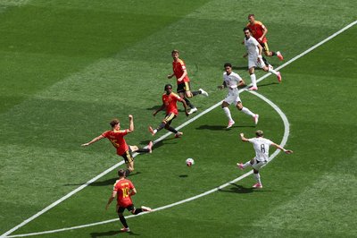 Ashour trifft vor der Pause zur Führung.