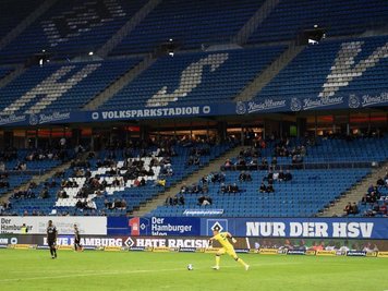            Nur 1000 statt 4500 Zuschauer dürfen beim HSV-Heimspiel gegen Aue ins Stadion.
