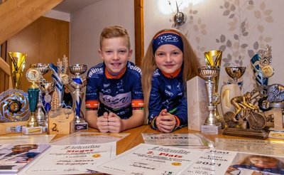 An Pokalen mangelt es nicht im Hause Schiwek - Eddy und Leni sorgen stetig für Nachschub. 
