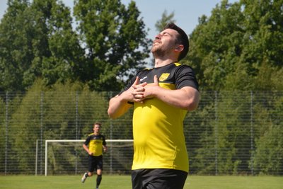 Der erhoffte Brustlöser? Florian Wunder bejubelt den ersten seiner beiden Treffer.