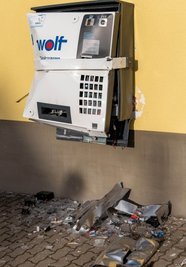Im Landkreis Zwickau wurden seit Jahresbeginn bereits sieben gesprengte Zigarettenautomaten gemeldet.