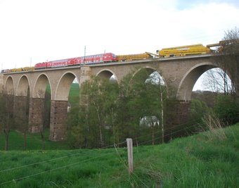Referenz früher: Die Sanierung des Wegefarther Viadukts erfolgte einst durch das 1932 gegründete Geschäft von Bauingenieur Walter Steiger. 