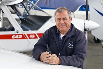 100 Jahre Flugplatz Zwickau: Das Flugplatzfest kehrt einmalig zurück - Joachim Lenk, der Vorsitzende des Aero Clubs, organisiert zum Jubiläum des Flugplatzes ein Fest.