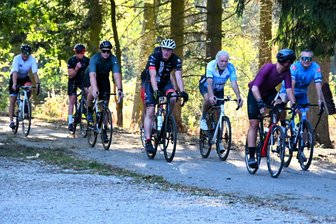 1000 Kilometer durch den Rossauer Wald: Radsport-Veranstaltung startet am Freitagmittag - Die Radfahrer spulen am Freitagmittag wieder viele Kilometer durch den Rossauer Wald ab.