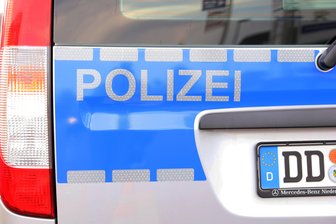 106 Polizisten und Zollbeamte decken drei Straftaten auf - 