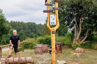 11,5 Stunden im Test: Erzgebirger entwickelt Route für "4-Hügellauf" - Der "Freizeittrupp Kleinrüh'" um Organisator Detlef Lohse hat mit Unterstützung des städtischen Betriebshofs einen neuen Rastplatz nahe dem Fahrradweg zwischen Annaberg-Buchholz und Kühberg gestaltet. Der 66-Jährige  hat sich außerdem noch eine 60 Kilometer lange Lauf-Route für Sportler ausgedacht: den "4-Hügellauf".