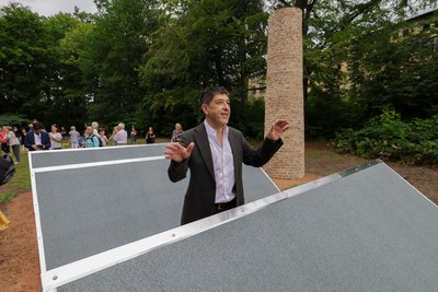 „Ohne Titel (ESDA)“ von Iskender Yediler in Lichtenstein.