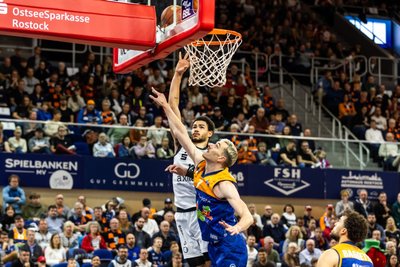 Olivier Nkamhoua im Spiel der Niners bei den Rostock Seawolves.