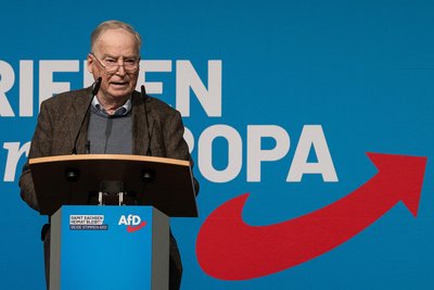 Wird zwei Tage vor der Bundestagswahl 84: AfD-Ehrenvorsitzender Alexander Gauland tritt entgegen seiner ursprünglichen Pläne doch noch mal an.