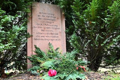 Gedenkstein in Hainichen: Am 81. Jahrestag wird an jüdische Zwangsarbeiterinnen erinnert.