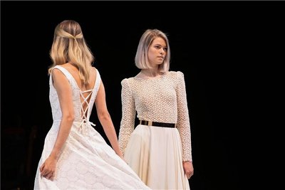 Die Models der Chemnitzer Agentur Vantin-o präsentierten Brautmoden des slowakischen Labels Yoora Studio.