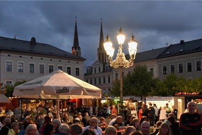 Stimmungsvolle Bilder auf dem Oelsnitzer Markt.