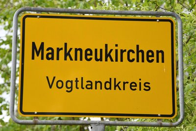 Die Stadt Markneukirchen verkauft Reihengaragen an der Schulstraße an die Garagennutzer.