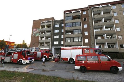 Bei einem fehlgeschlagenen Kochversuch sind am Donnerstagabend an der Augustusburger Straße in Chemnitz zwei Bewohner einer WG verletzt worden.