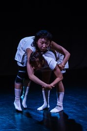 Yuexuan Gui und Shiyu Liu mit "norm Practice".