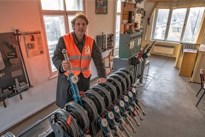 „Eisenbahnrecht steht in Blut geschrieben.“ Adrian Gertz von der RP Eisenbahn im stillgelegten Stellwerk am Bahnhof Mulda.
