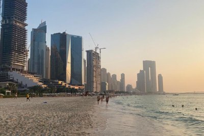 In der Millionenstadt Dubai herrschen in den Sommermonaten oft bis zu 40 Grad. In Freiberg sind dagegen schon Temperaturen über 25 Grad selten.