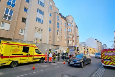 Gegen 11 Uhr war die Feuerwehr zur Limbacher Straße 71 gerufen worden.