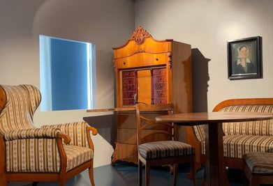 Das Biedermeier-Zimmer ist eines der Motive, die der Besucher auf der 360-Grad-Rundreise durch das Oederaner Museum betrachten kann.