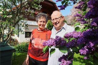 12.000 Besucher bei "Jugend musiziert" in Zwickau - wie finden sie alle eine Unterkunft? - Das Zwickauer Ehepaar Hiltrud und Thomas Winkelmann hat zwei Zimmer für Teilnehmer des Bundeswettbewerbs "Jugend musiziert" in seinem Oberplanitzer Haus zur Verfügung gestellt.