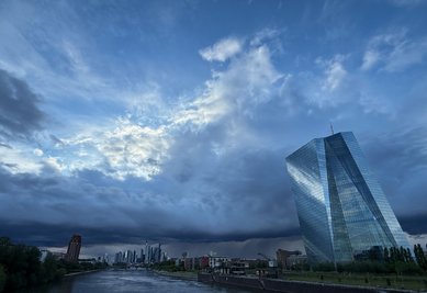 Die steigende Inflation in der Eurozone setzt die EZB unter Druck. (Archivbild)