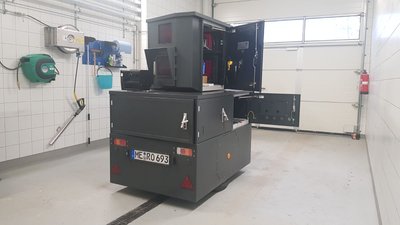 Plauens neuer Superblitzer im Bauhof der Stadt. Er wird bereits am Mittwochnachmittag erstmals im Einsatz sein.