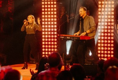 "Zwei wie Eins" sorgten mit ihrem gleichnamigen Pop-Schlager-Song für Stimmung.