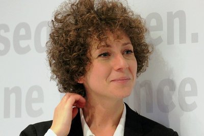 Sasha MariannaSalzmann - Autorin